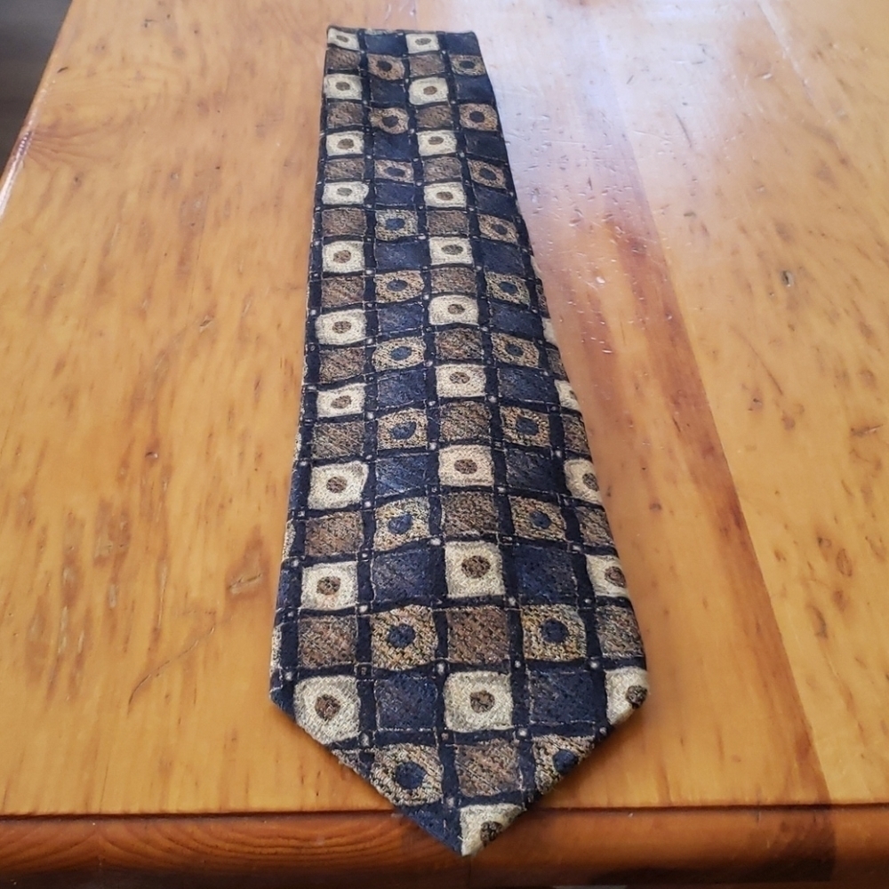 MEN'S necktie
